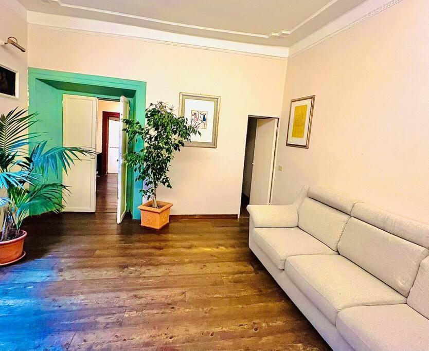 La Fornarina Apartment Roma Esterno foto